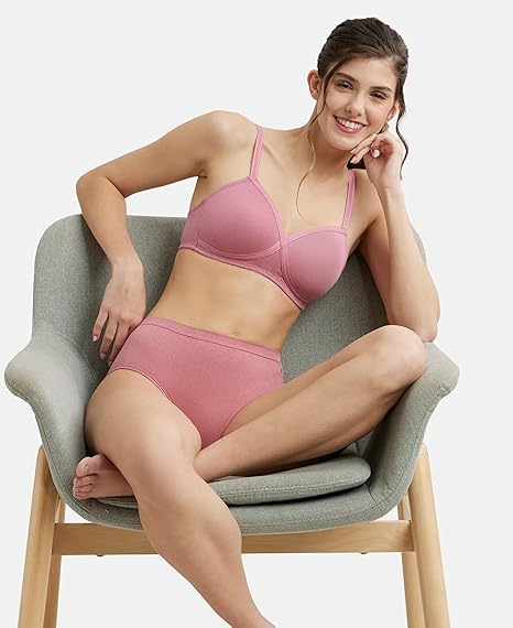 Jockey FE40 Women’s Wirefree Padded Cotton T-Shirt Bra – Full Coverage with Cross-Over Fit & Adjustable Straps